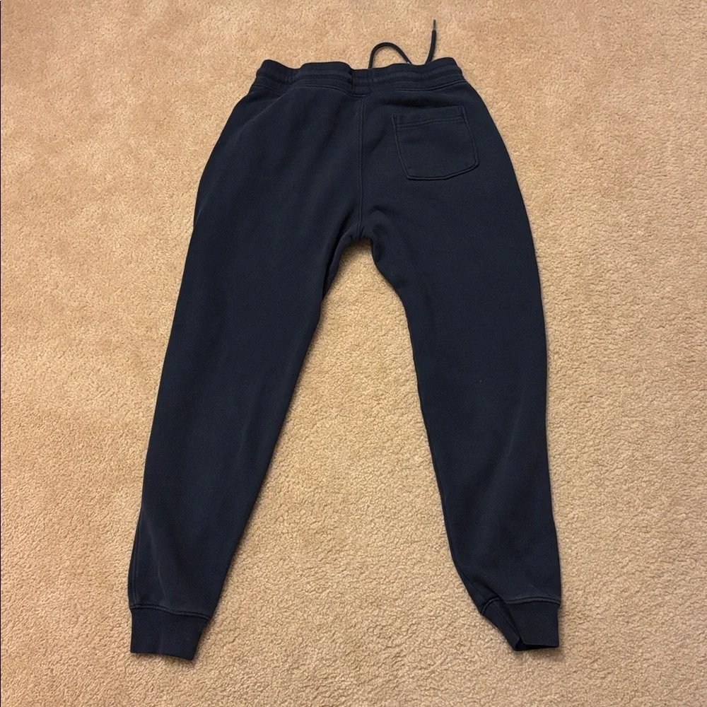 Hollister Navy Essential Joggers - Picture 3 of 4